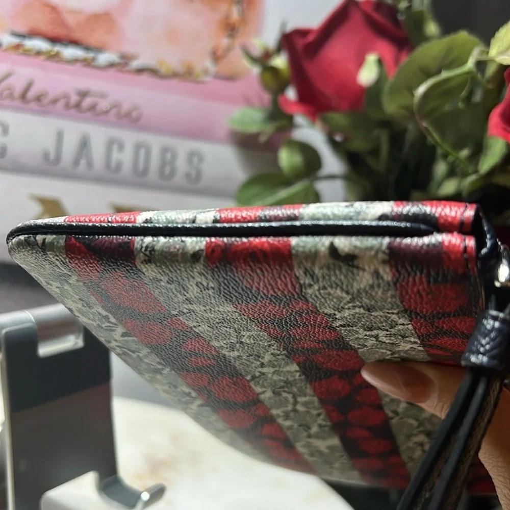 Coach Wristlet Large 8” Rose Queen Print NWOT
